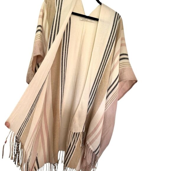 LOFT Pink Cream Neutral Colors Fringe Open Front Poncho One Size - Picture 11 of 11